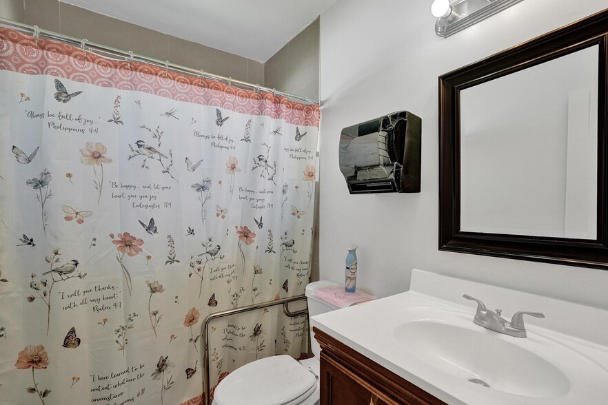 More Photos Of 4200 NE 19th Ave, Pompano Beach Assisted Living For Sale