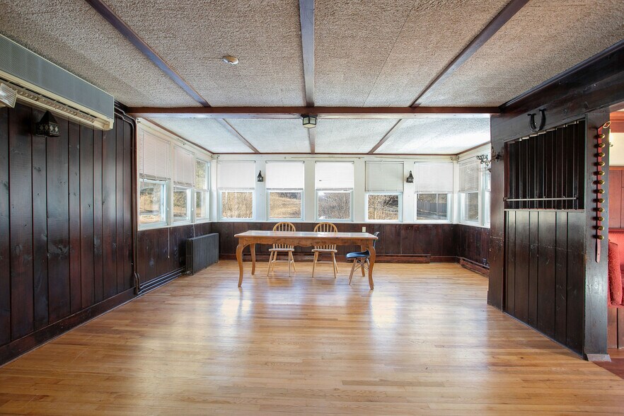 More Photos Of 227 Egremont Plain Rd, North Egremont Office For Sale