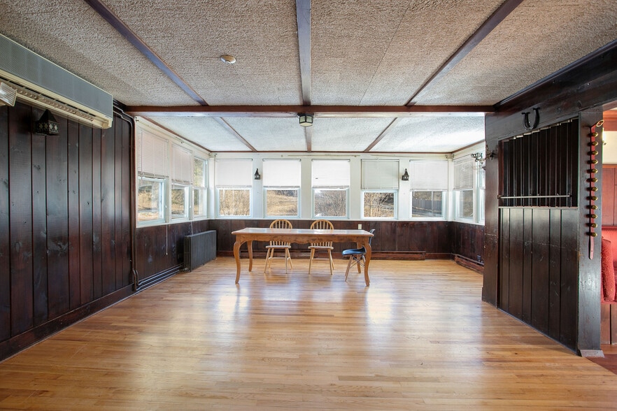 More Photos Of 227 Egremont Plain Rd, North Egremont Office For Sale