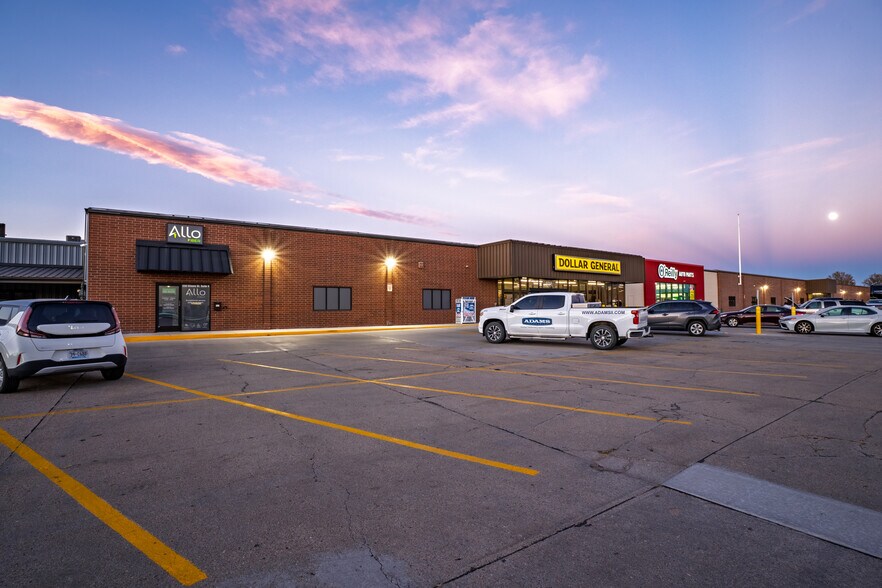 More Photos Of 638 Illinois St, Sidney General Retail For Lease