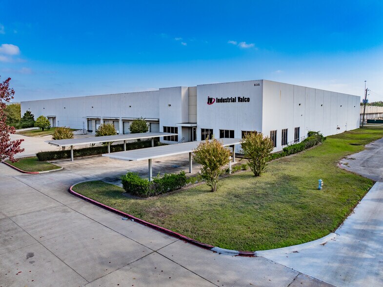 More Photos Of 635 Gellhorn Dr, Houston Warehouse For Lease