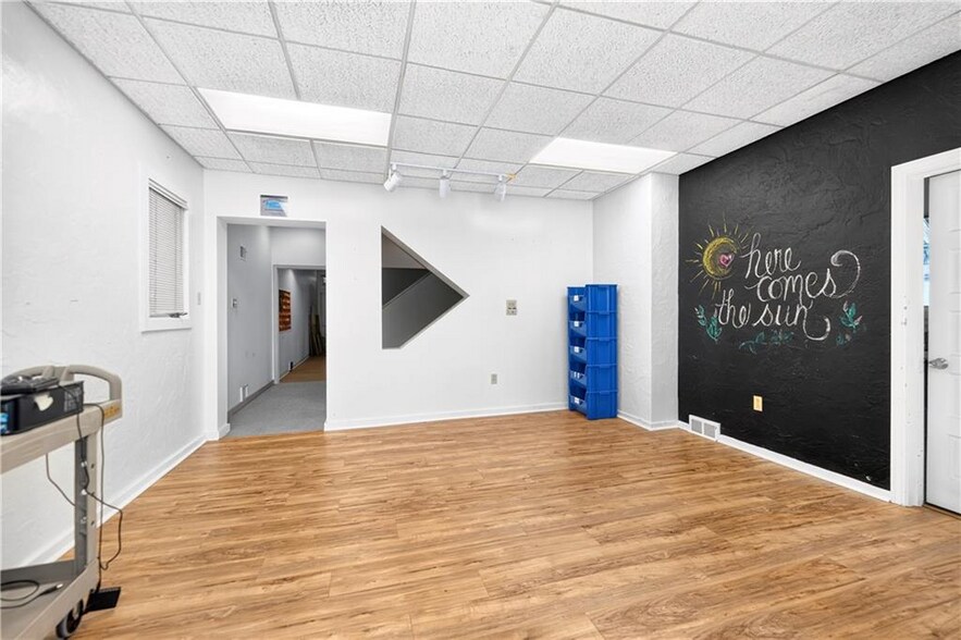 More Photos Of 453 Wall Ave, Wilmerding Office For Sale