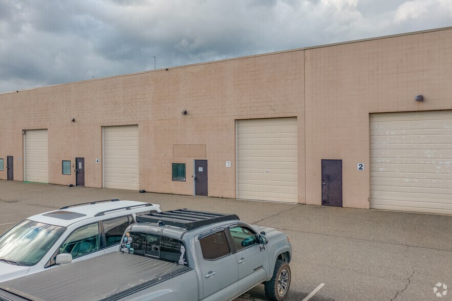 More Photos Of 6263 202 St, Langley Service For Sale