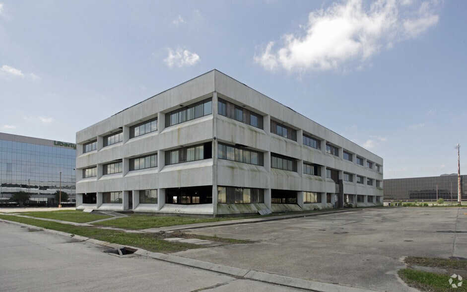 Primary Photo Of 6700 Plaza Dr, New Orleans Office For Sale