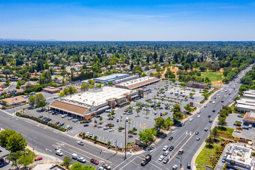 More Photos Of 1079 Sunrise Ave, Roseville General Retail For Sale