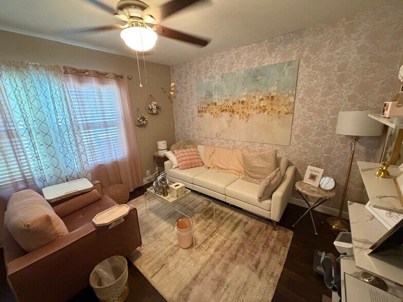 More Photos Of 624 W Chapman Ave, Orange Medical For Sale