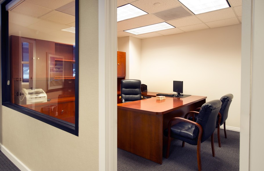 More Photos Of 9100 S Dadeland Blvd, Miami Coworking Space