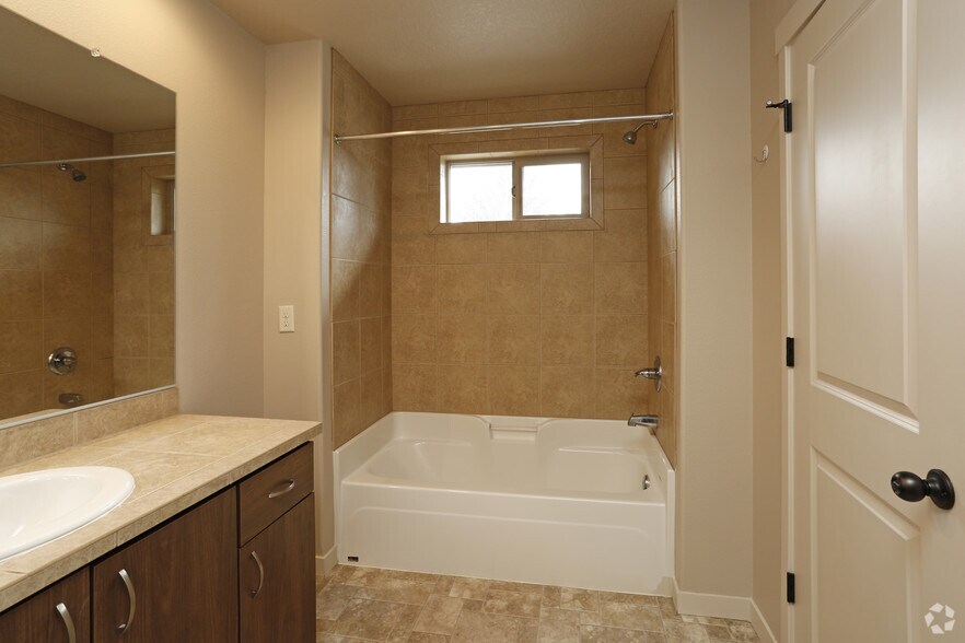 More Photos Of 19731 SW Athena Ct, Aloha Apartments For Sale