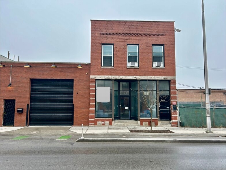 More Photos Of 2117 W Grand Ave, Chicago Light Manufacturing For Lease