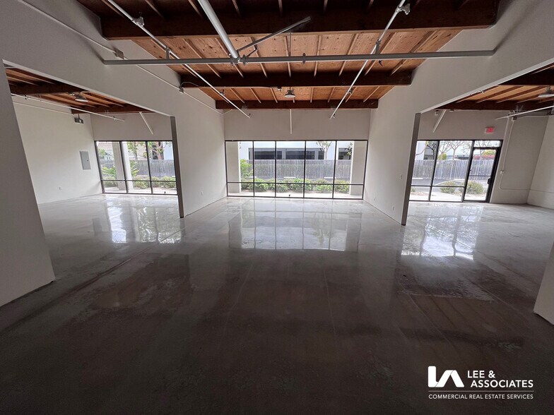 More Photos Of 4274 Cerritos Ave, Los Alamitos Light Distribution For Lease