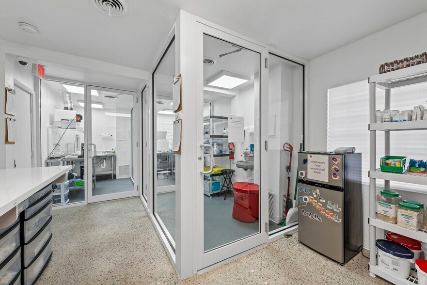 More Photos Of 141 E Commercial Blvd, Oakland Park Office For Sale