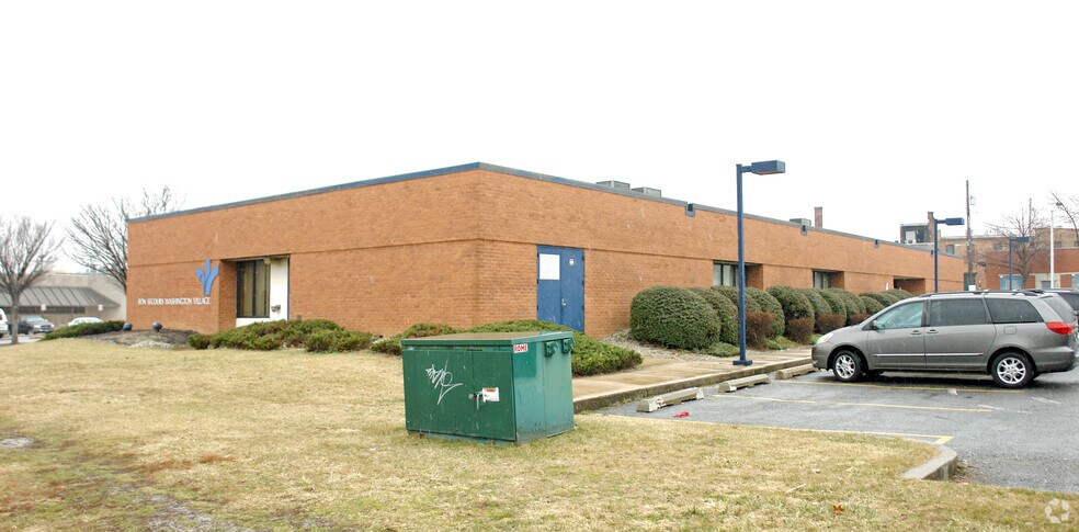 Primary Photo Of 700 Washington Blvd, Baltimore Medical For Sale