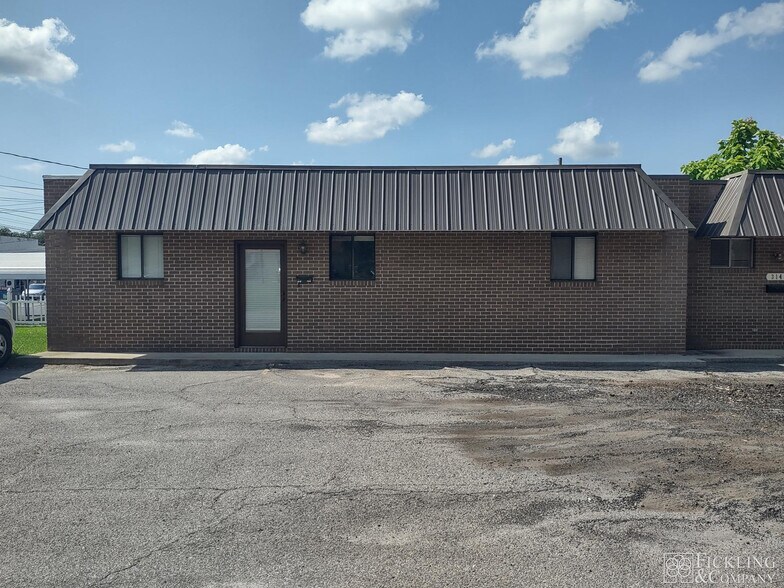 Primary Photo Of 314-316 Oak St, Eastman Office For Lease