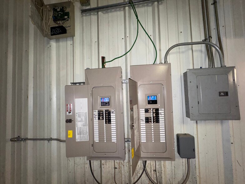 More Photos Of 438 S Main St, Mcalester Auto Repair For Sale