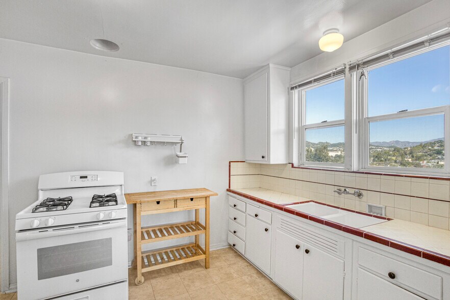 More Photos Of 1437 Lucile Ave, Los Angeles Multifamily For Sale