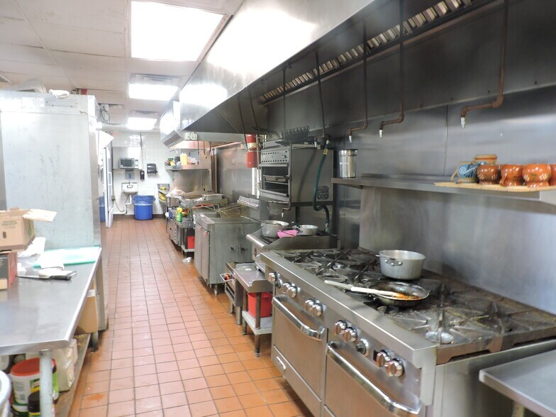 More Photos Of 2828 Southmore Ave, Pasadena Restaurant For Lease
