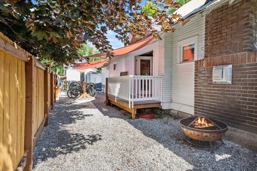 More Photos Of 541 Spokane Ave, Whitefish Office For Sale