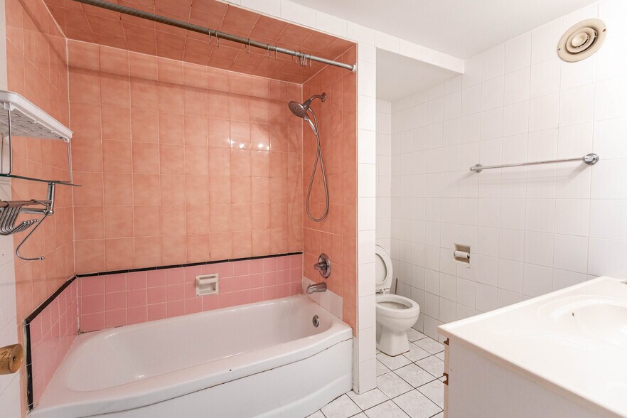 More Photos Of 6653 Main St, Vancouver Apartments For Sale