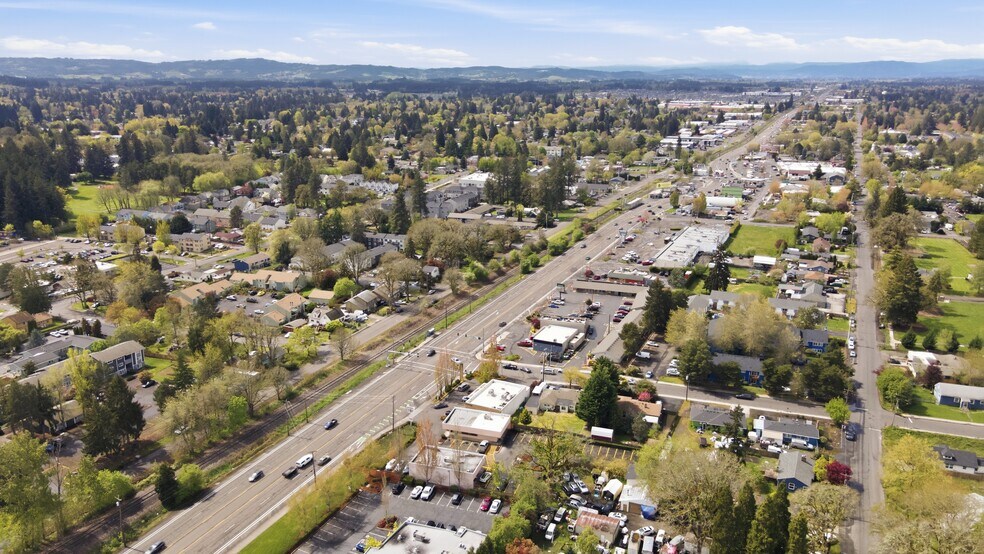 More Photos Of 17735-17755 SW Tualatin Valley Hwy, Beaverton Freestanding For Sale