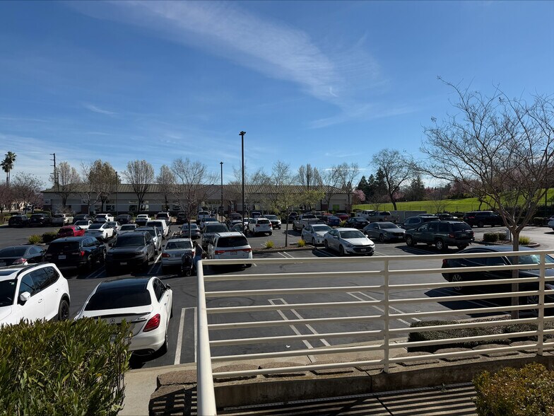 More Photos Of 906 Cirby Way, Roseville Medical For Lease
