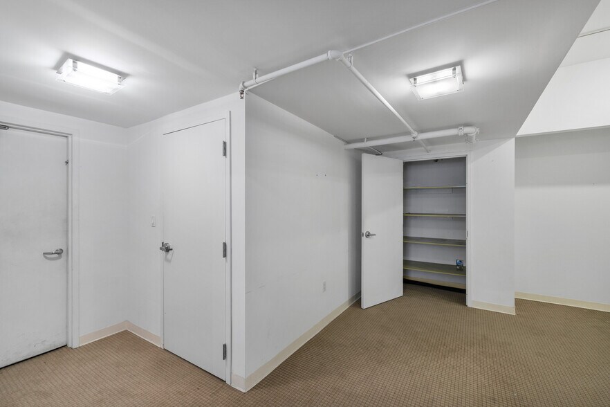 More Photos Of 243 Brannan St, San Francisco Storefront Retail Office For Sale