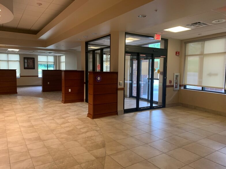 More Photos Of 200 School St, Wintersville Hospital For Sale
