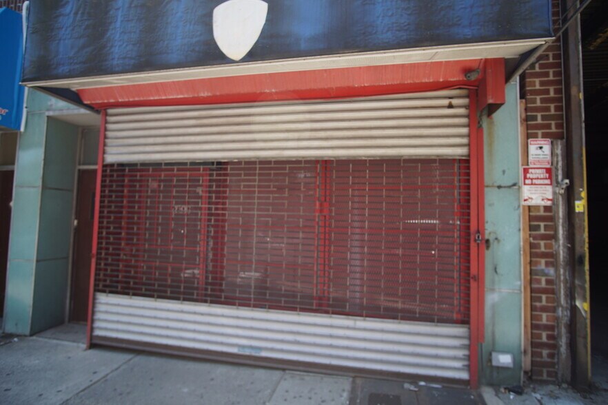More Photos Of 28-14 41st Ave, Long Island City Office Residential For Lease