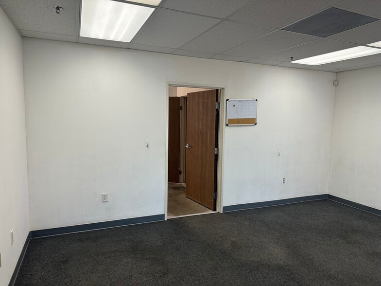 More Photos Of 12335 Denholm Dr, El Monte Warehouse For Lease