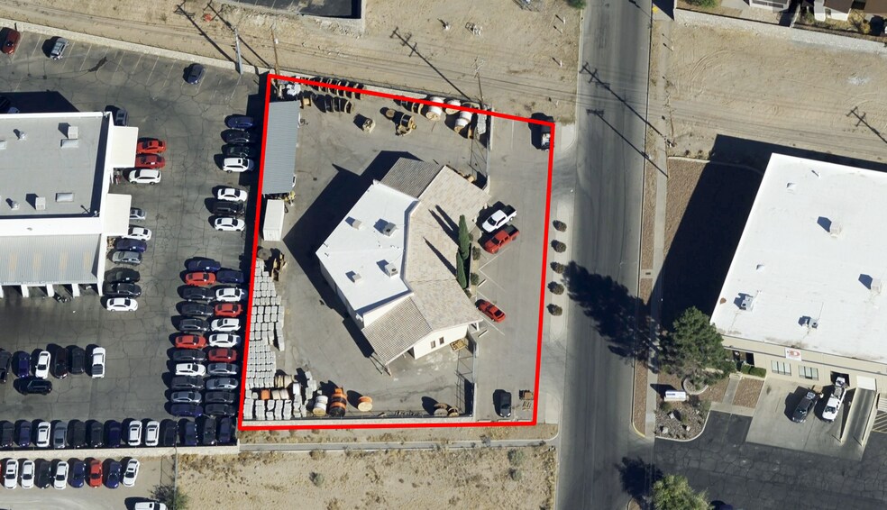 More Photos Of 1525 Common Dr, El Paso Flex For Lease