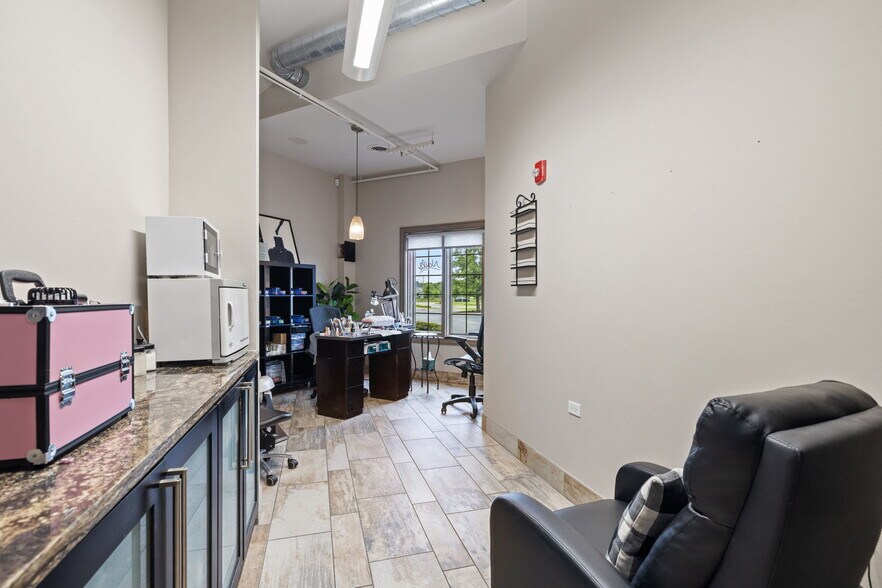 More Photos Of 3941 75th St, Aurora Medical For Sale