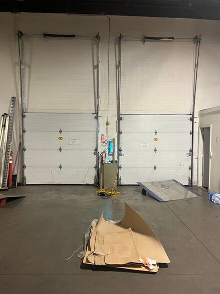 More Photos Of 146 Campanelli Pky, Stoughton Warehouse For Lease