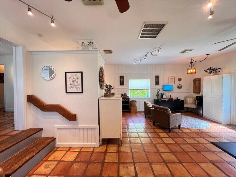 More Photos Of 180 Rio Villa Dr, Punta Gorda Freestanding For Sale