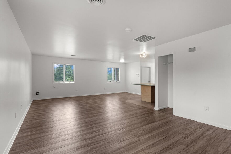 More Photos Of 3069 River Rd, Camden Storefront Retail Office For Sale