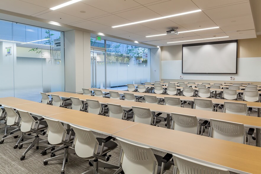 More Photos Of 999 18th St, Denver Office For Lease