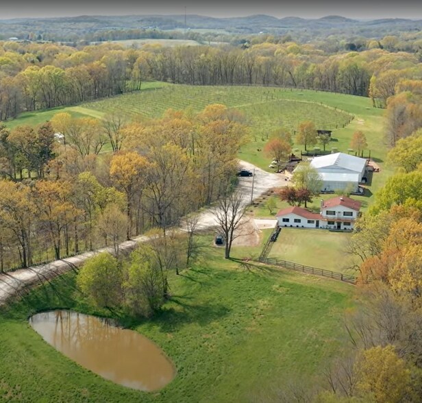 More Photos Of 3166 Highway B, Berger Winery Vineyard For Sale