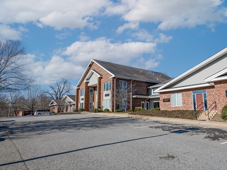 More Photos Of 77 Central Ave, Asheville Office For Sale