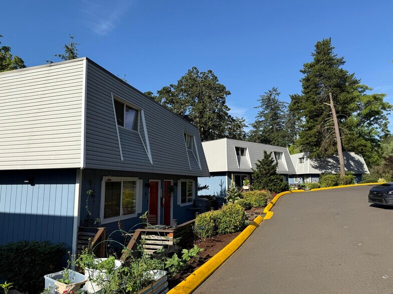 More Photos Of 4355 Riverview Ave, West Linn Apartments For Sale