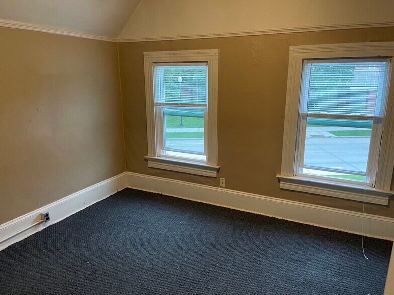 More Photos Of , Oshkosh Multifamily For Sale