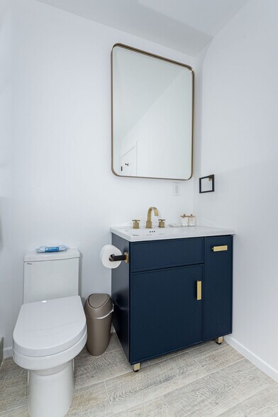 More Photos Of 11315 Tiara St, North Hollywood Apartments For Sale