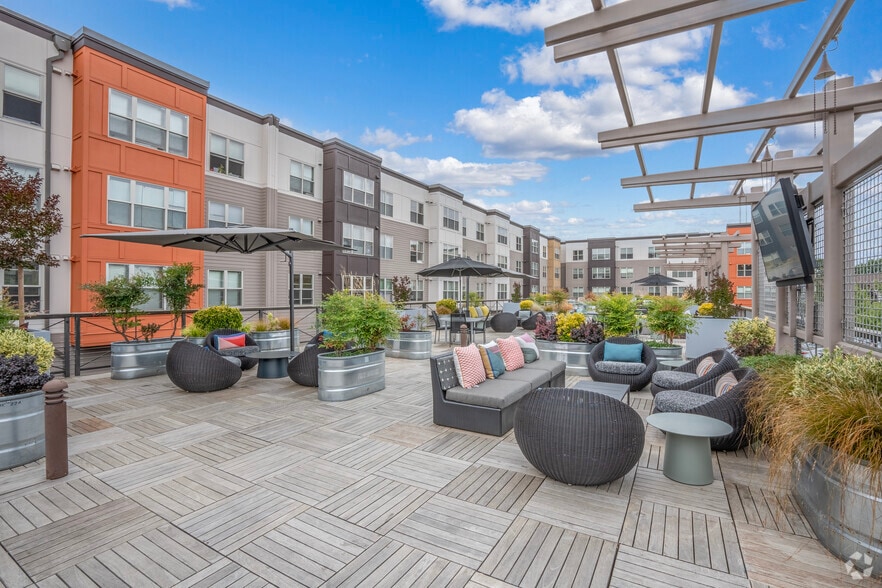 More Photos Of 1030 NE Orenco Station Pky, Hillsboro Apartments For Lease