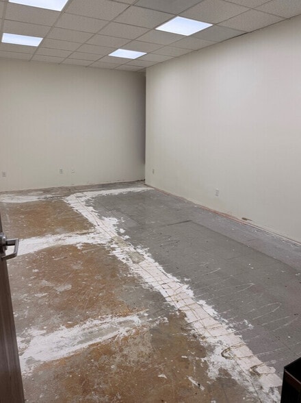 More Photos Of 4717 Van Nuys Blvd, Sherman Oaks Office For Lease