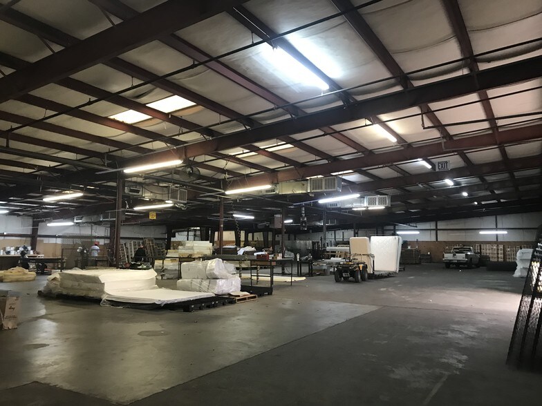 More Photos Of 225 Dunn Rd, Fayetteville Showroom For Sale