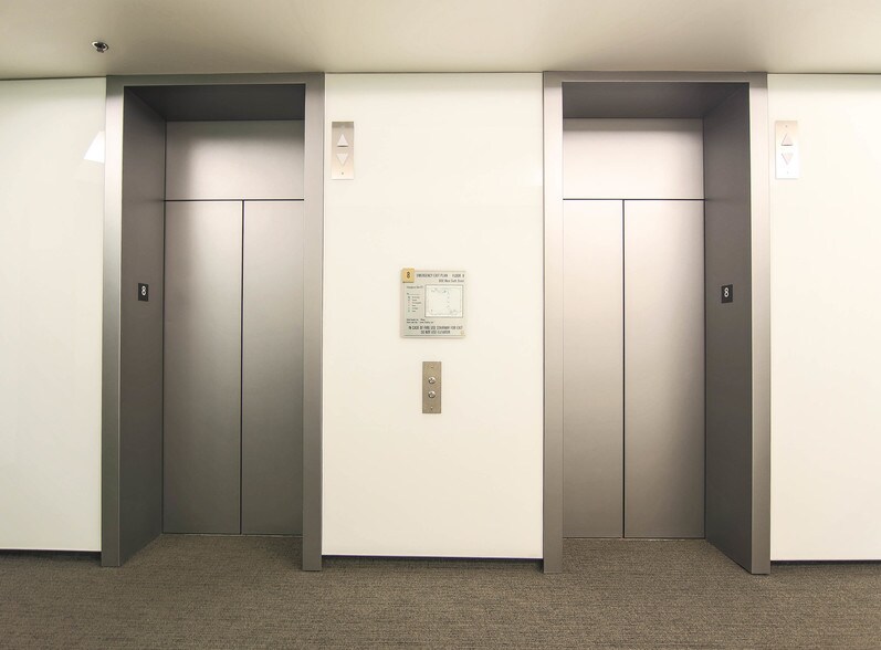 More Photos Of 800 W 6th St, Los Angeles Office For Lease