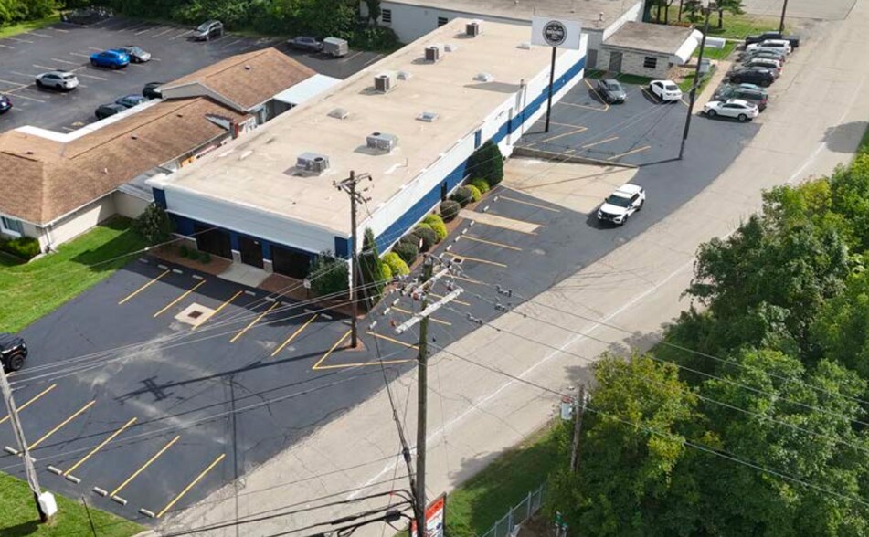 More Photos Of 11574 E Gondola St, Sharonville Warehouse For Lease