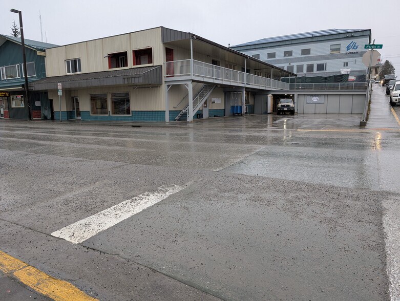 More Photos Of 306 Nordic dr, Petersburg Freestanding For Sale