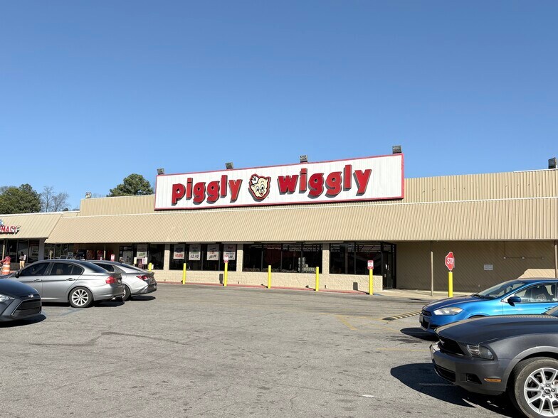 More Photos Of 2-34 Phillips Dr, Birmingham Unknown For Lease