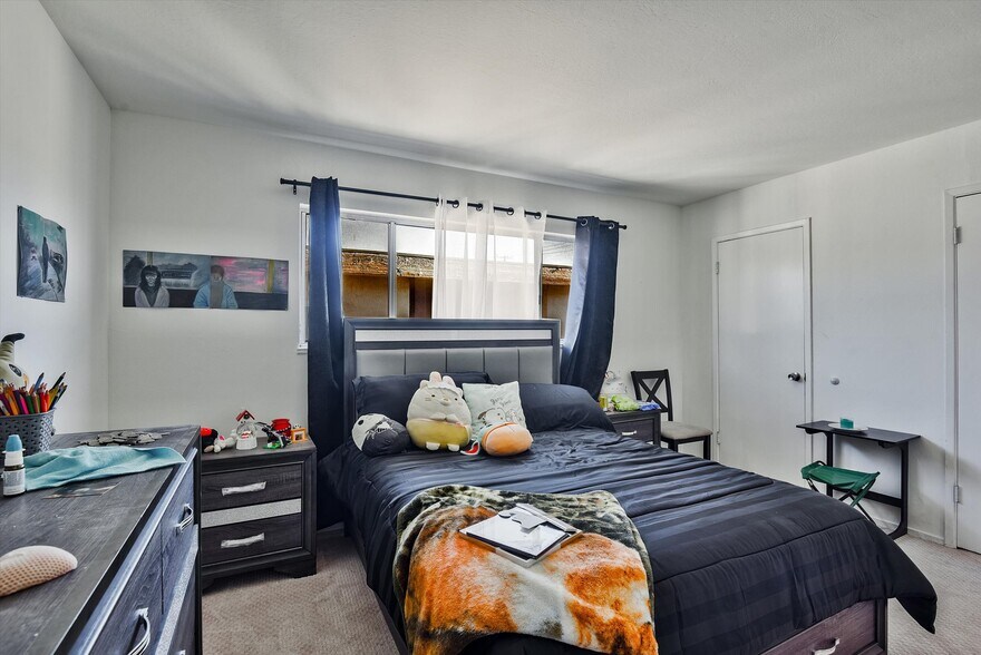 More Photos Of 1927 82nd Ave, Oakland Apartments For Sale