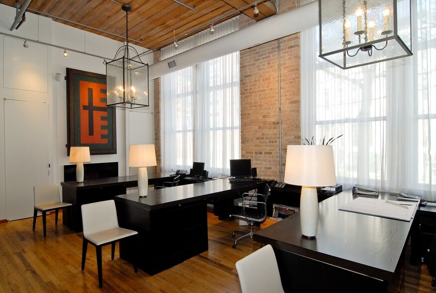 More Photos Of 1327 W Washington Blvd, Chicago Loft Creative Space For Lease
