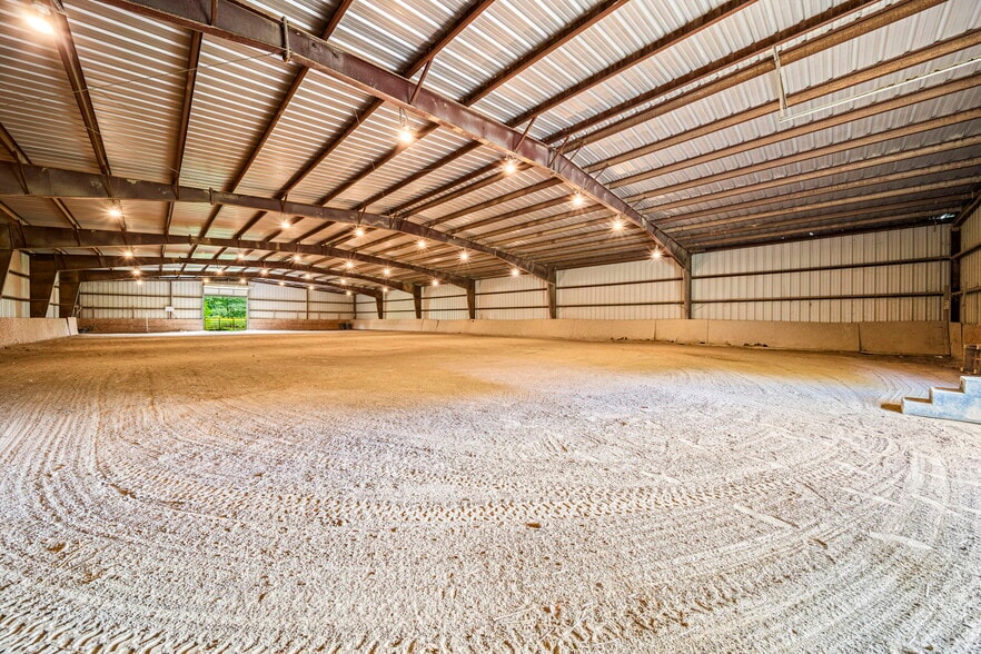 More Photos Of 6600 Vrooman Rd, Painesville Horse Stables For Sale