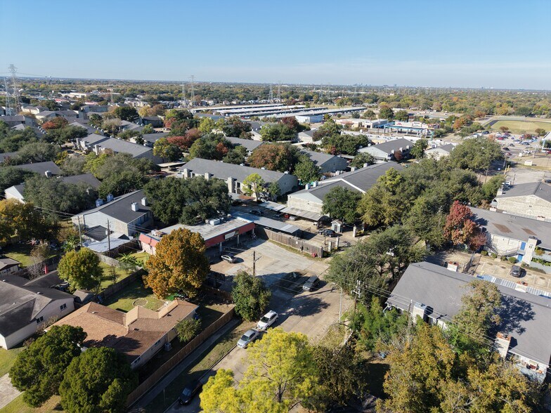 More Photos Of 9722 Leawood Blvd, Houston General Retail For Sale